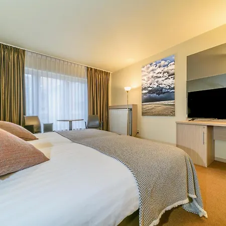 מלון Cosmopolite Nieuwpoort-bad ניופורט