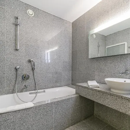 Cosmopolite Nieuwpoort-bad Hotel 4*