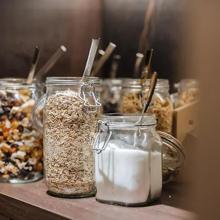 호텔 Cosmopolite Nieuwpoort-bad 4*