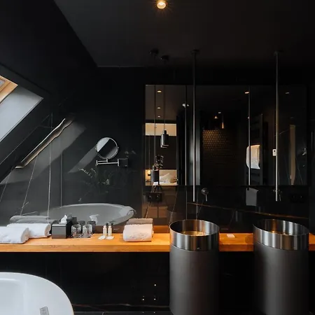 Cosmopolite Nieuwpoort-bad 호텔 4*