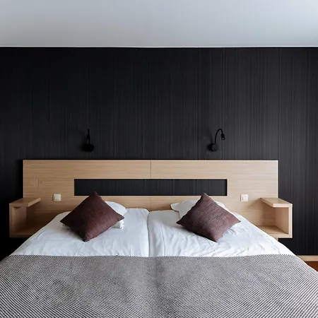 מלון Cosmopolite Nieuwpoort-bad 4*