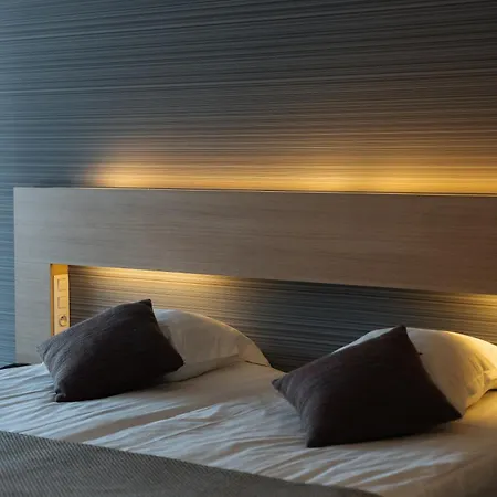Hotell Cosmopolite Nieuwpoort-bad 4*