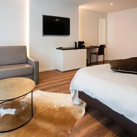 Cosmopolite Nieuwpoort-bad 호텔 4*