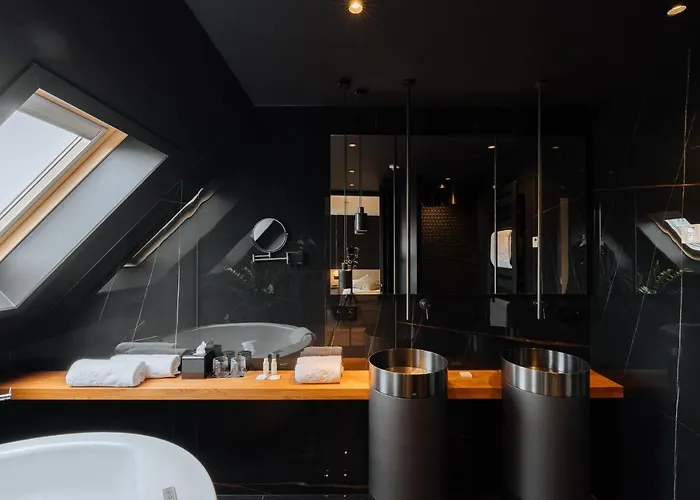 Cosmopolite Nieuwpoort-bad Hotel 4*